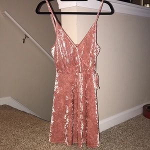 Women’s dress